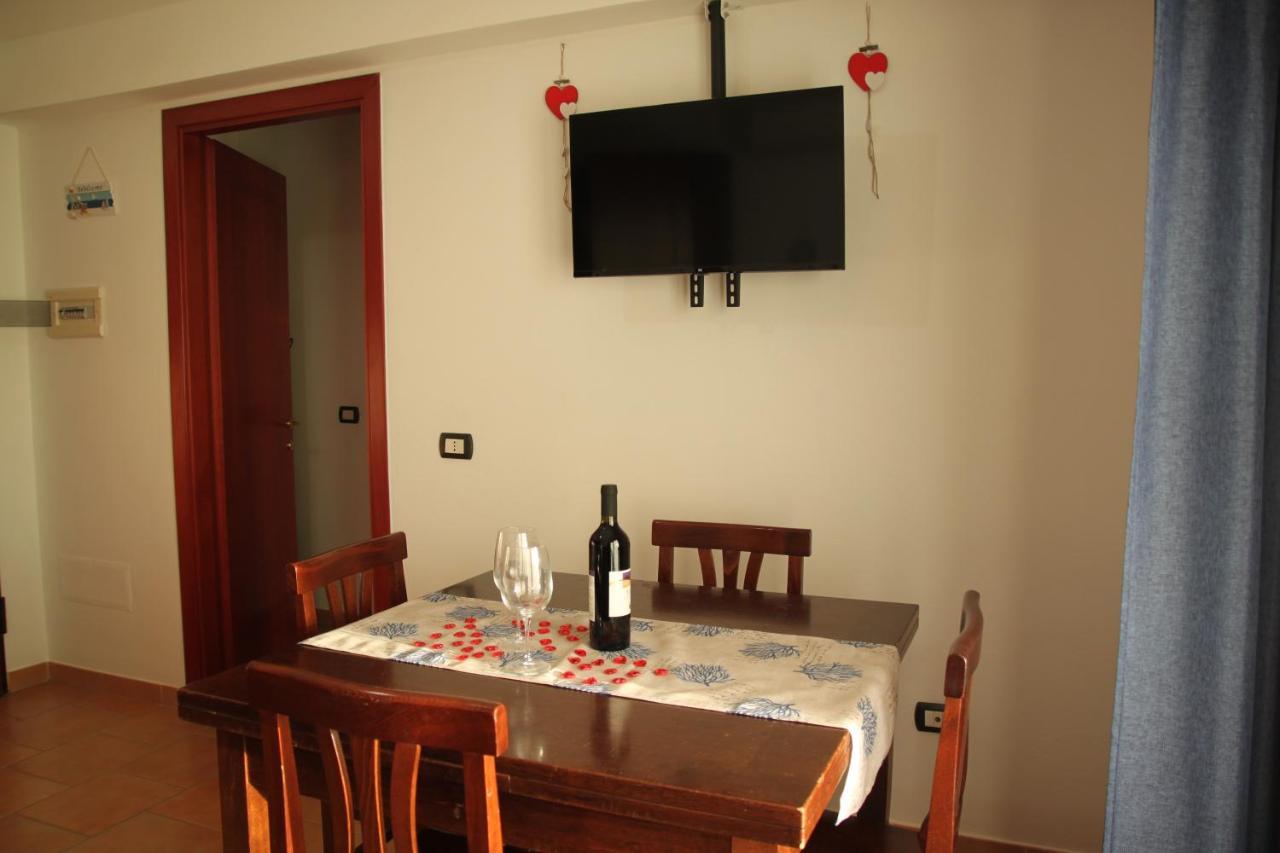Magibac Due - Casa Vicino Aeroporto E Mater Olbia Apartman Kültér fotó